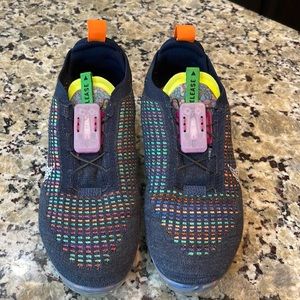 Nike Vapormax flyknit sneakers worn only 2x.